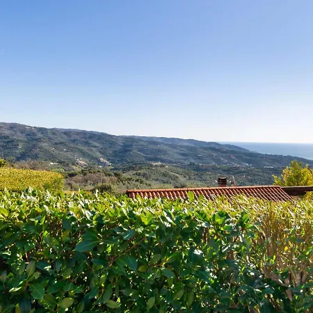 Сasa de vacaciones Cosy Holiday In Diano Arentino With Garden *