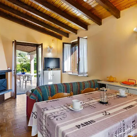 Сasa de vacaciones Cosy Holiday In Diano Arentino With Garden *
