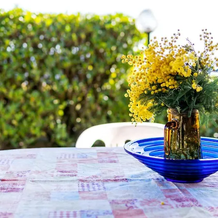 Cosy Holiday In Diano Arentino With Garden Сasa de vacaciones