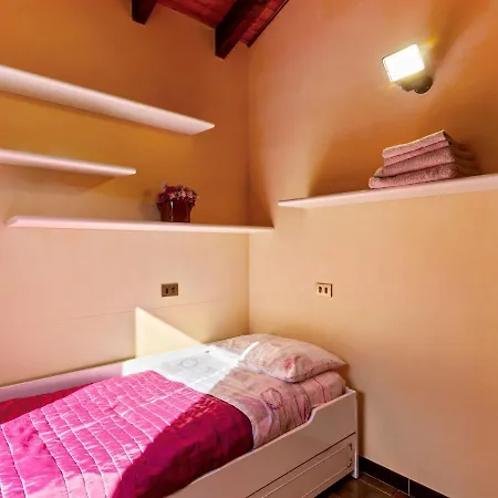 Сasa de vacaciones Cosy Holiday In Diano Arentino With Garden *