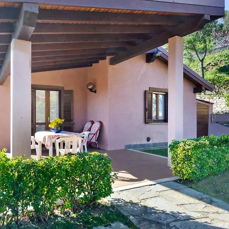Cosy Holiday In Diano Arentino With Garden Сasa de vacaciones *