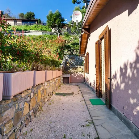 Cosy Holiday In Diano Arentino With Garden * Costa d'Oneglia