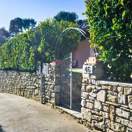 Cosy Holiday In Diano Arentino With Garden * Costa d'Oneglia