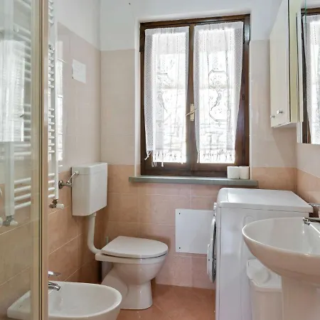 Cosy Holiday In Diano Arentino With Garden Costa d'Oneglia